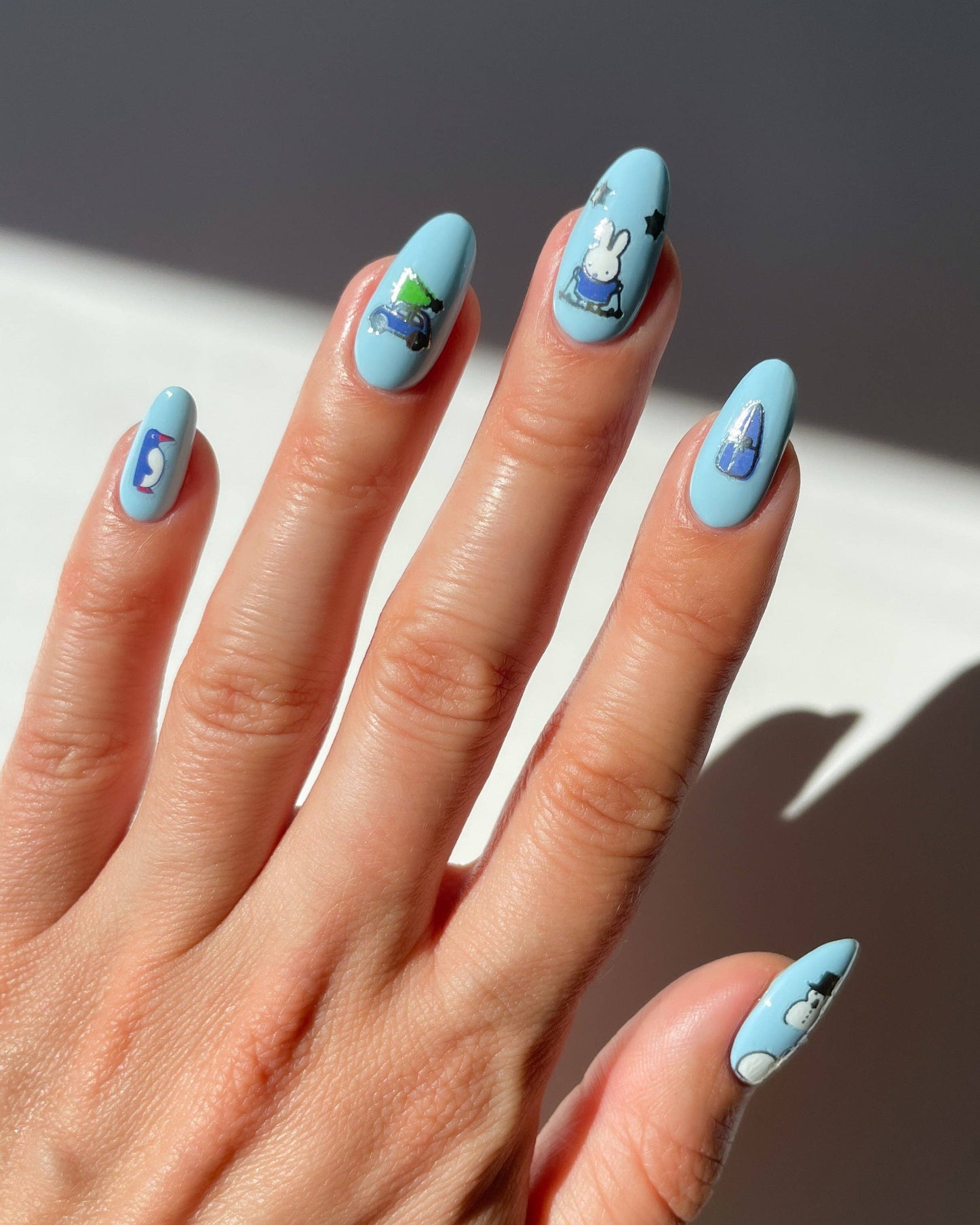 MIFFY IN THE SNOW Nail Stickers
