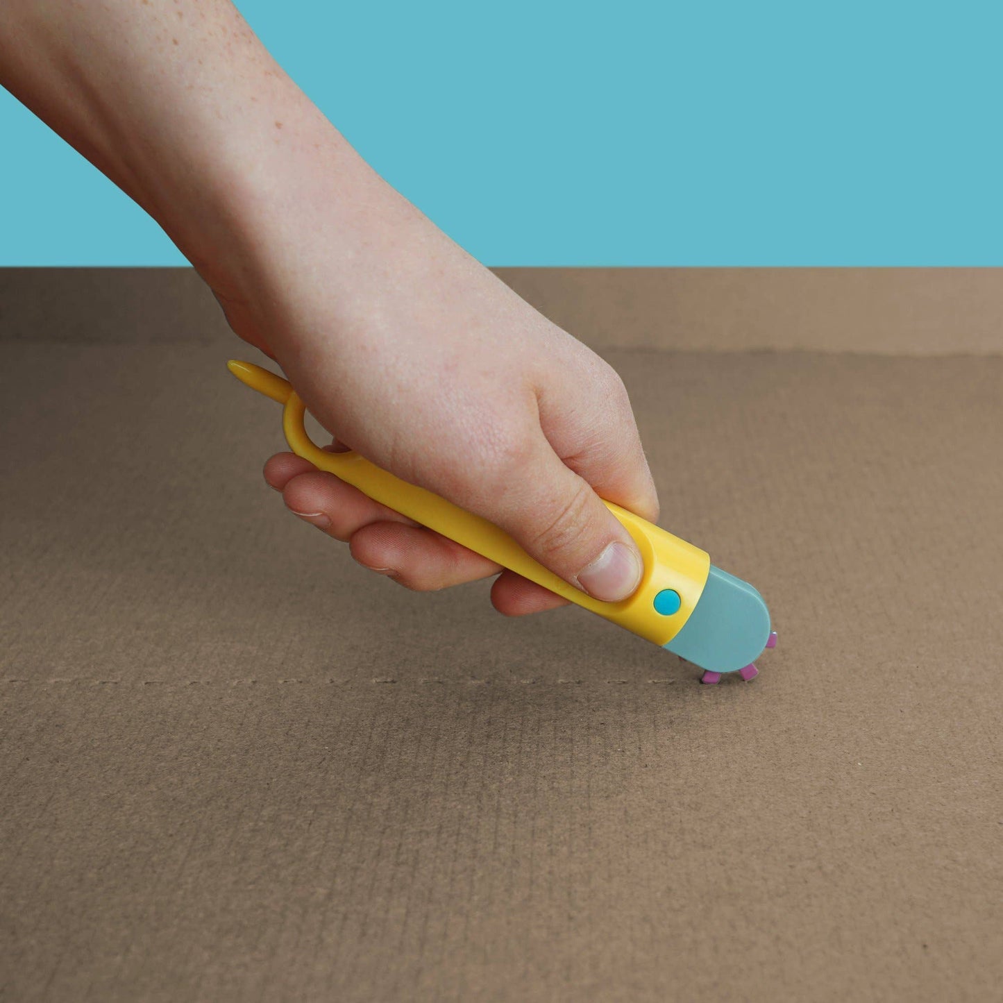FOLD-ROLLER | Makedo Cardboard Construction Tool