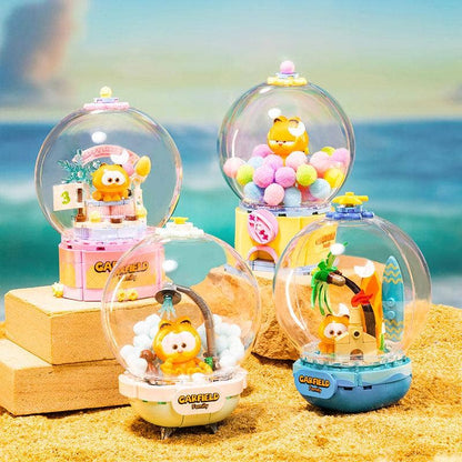 Garfield Crystal Ball - Cozy Bath
