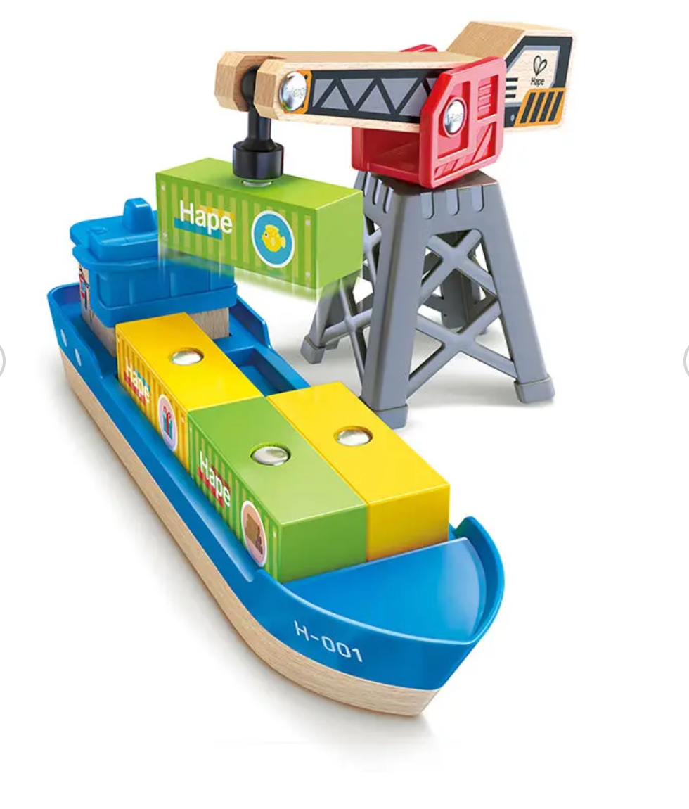 Hape Cargo Ship & Crane
