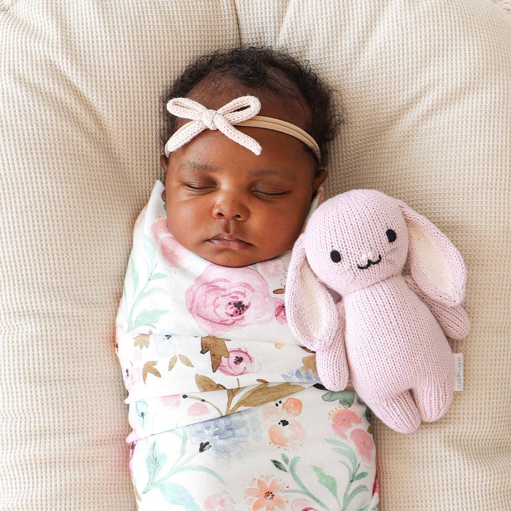 Baby bunny (lilac), gives 5 meals cuddle + kind