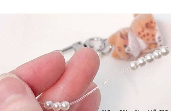 Fluffy Cat DIY Keychain Kit – Surprise Blind Box Charm