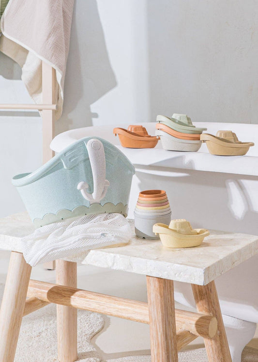 Bath Toy Organiser Set With Stackable Cups and Boats