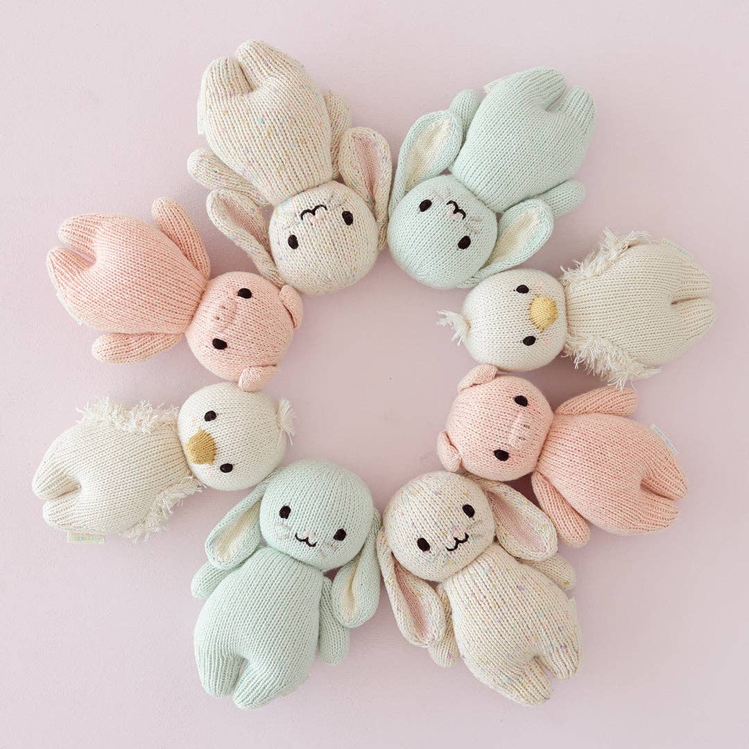 Baby bunny (mint), gives 5 meals cuddle + kind